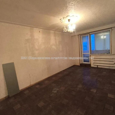 Продам квартиру, Ахсарова Энвера ул. , 1 кім., 33 м², без ремонта 