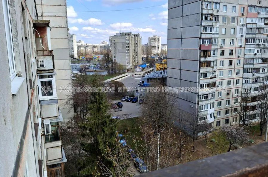 Продам квартиру, Победы просп. , 1  ком., 26 м², косметический ремонт 