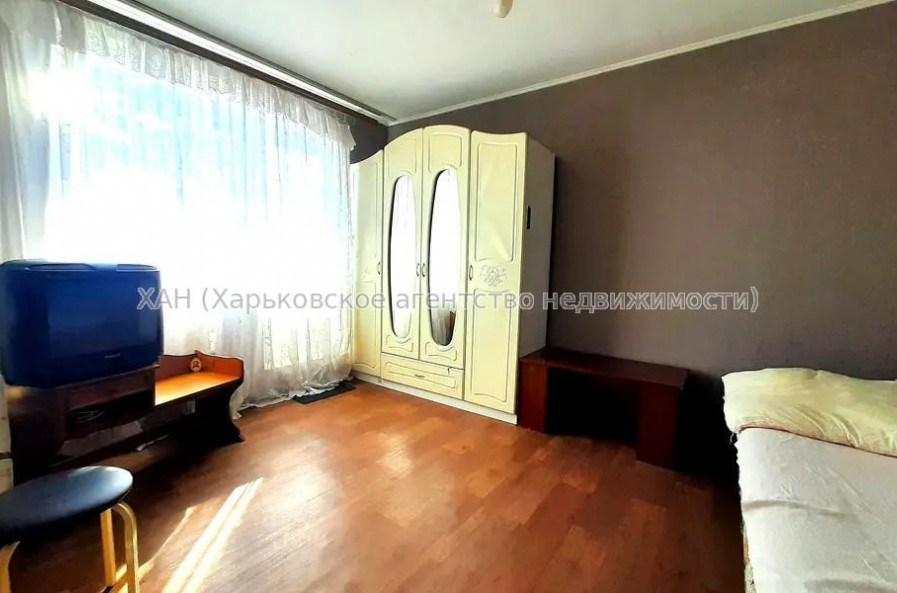 Продам квартиру, Победы просп. , 1  ком., 26 м², косметический ремонт 