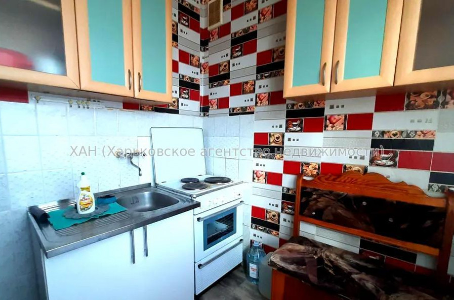 Продам квартиру, Победы просп. , 1  ком., 26 м², косметический ремонт 