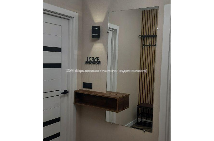 Продам квартиру, Заливная ул. , 1 кім., 43 м², авторский дизайн 