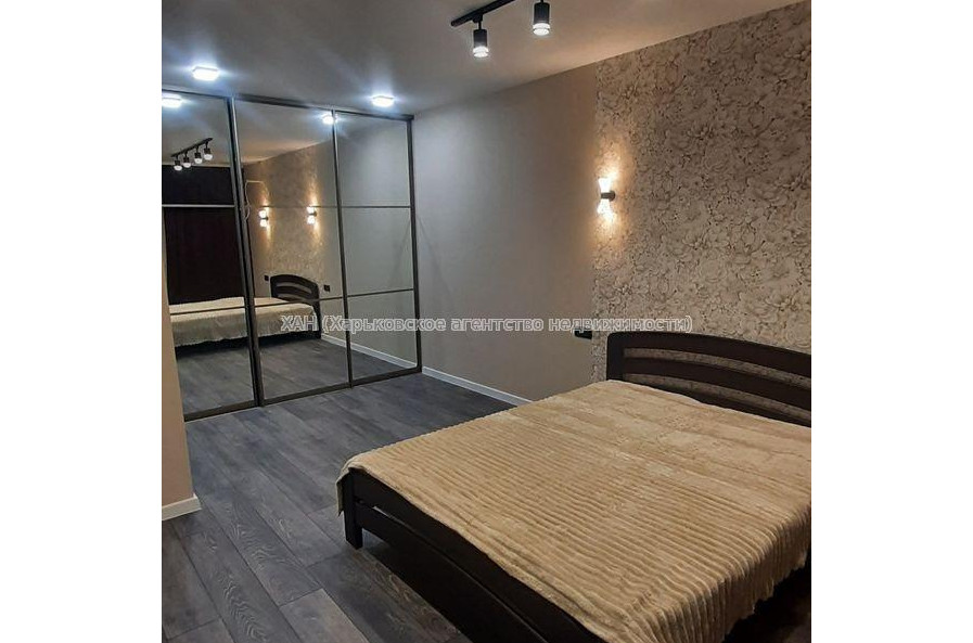 Продам квартиру, Заливная ул. , 1 кім., 43 м², авторский дизайн 