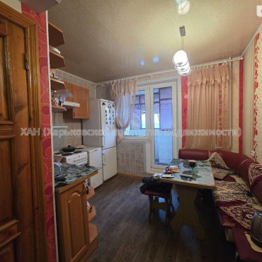 Продам квартиру, Яны Червоной ул. , 2  ком., 62 м², косметический ремонт 