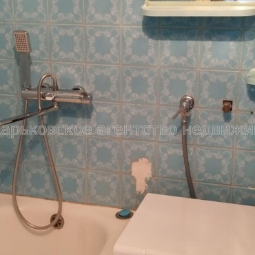 Продам квартиру, Барабашова академика ул. , 1 кім., 36 м², советский ремонт 