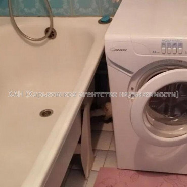 Продам квартиру, Барабашова академика ул. , 1 кім., 36 м², советский ремонт 