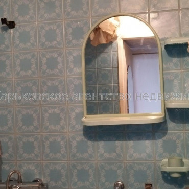 Продам квартиру, Барабашова академика ул. , 1 кім., 36 м², советский ремонт 