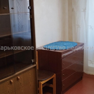 Продам квартиру, Барабашова академика ул. , 1 кім., 36 м², советский ремонт 