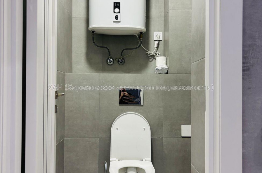 Продам квартиру, Молочная ул. , 2 кім., 67 м², евроремонт 