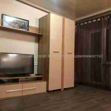Продам квартиру, Конституции площ. , 1  ком., 28 м², косметический ремонт 