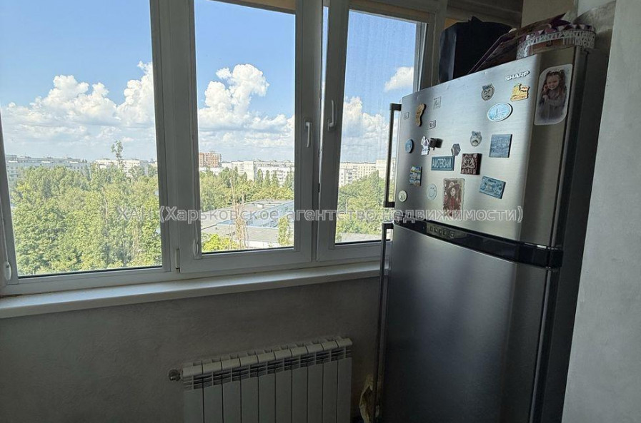 Продам квартиру, Валентиновская ул. , 24В , 3 кім., 73 м², евроремонт 