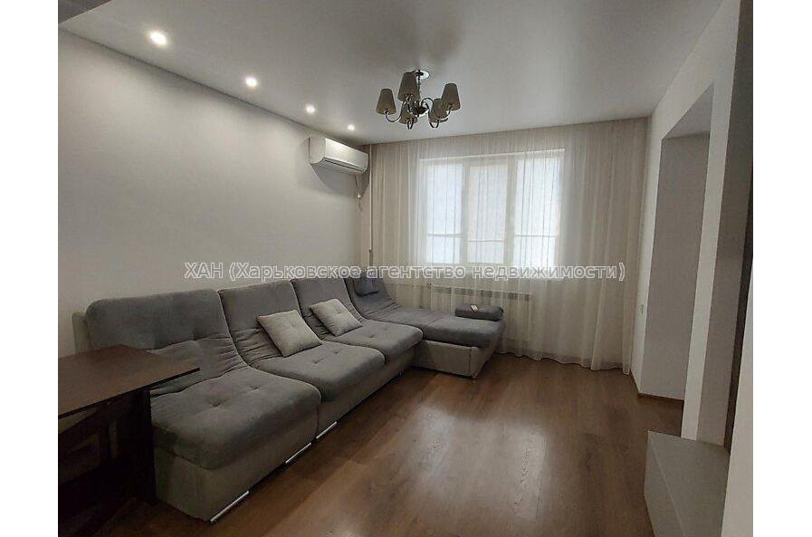 Продам квартиру, Непокоренных ул. , 3 кім., 71.70 м², капитальный ремонт 