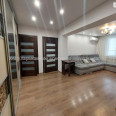 Продам квартиру, Непокоренных ул. , 3 кім., 71.70 м², капитальный ремонт 
