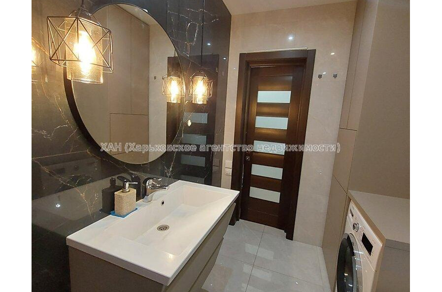 Продам квартиру, Непокоренных ул. , 3 кім., 71.70 м², капитальный ремонт 