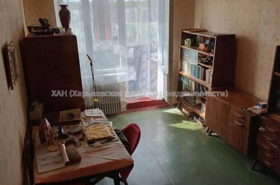 Продам квартиру, Владислава Зубенко ул. , 2  ком., 44 м², советский ремонт 