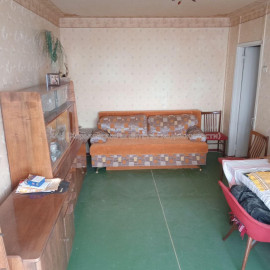 Продам квартиру, Владислава Зубенко ул. , 2 кім., 44 м², советский ремонт