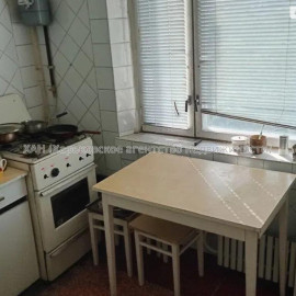 Продам квартиру, Владислава Зубенко ул. , 2  ком., 44 м², советский ремонт