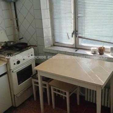 Продам квартиру, Владислава Зубенко ул. , 2  ком., 44 м², советский ремонт 