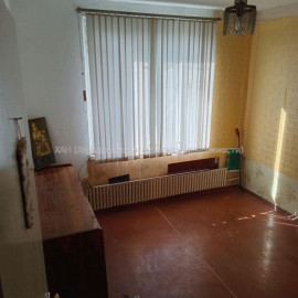 Продам квартиру, Владислава Зубенко ул. , 2 кім., 44 м², советский ремонт