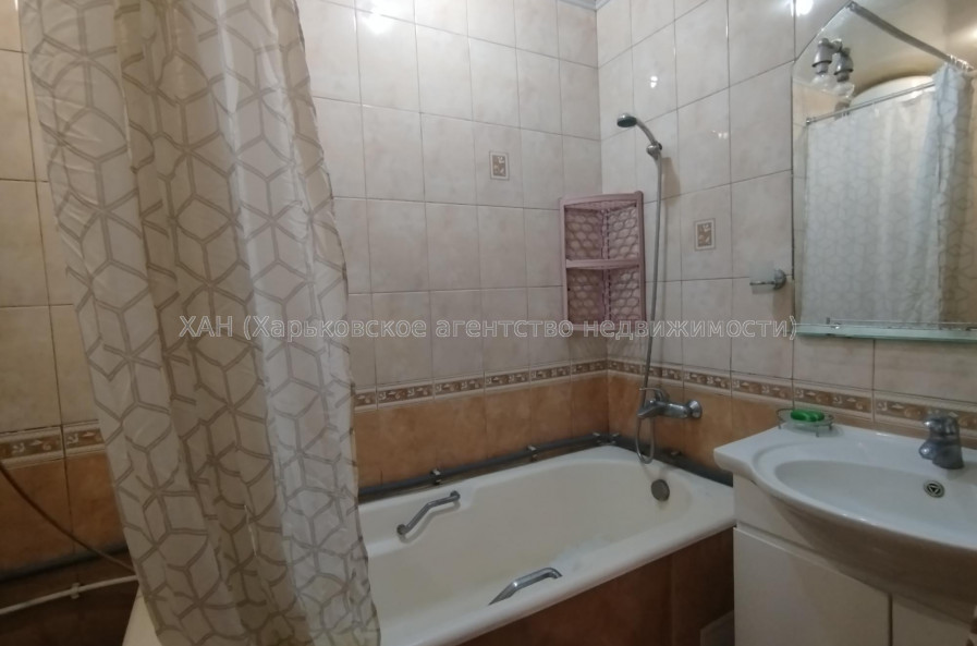 Здам квартиру, Клочковская ул. , 3 кім., 67 м², капитальный ремонт 