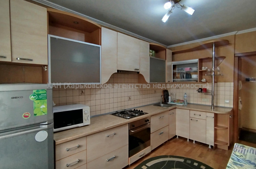 Здам квартиру, Клочковская ул. , 3 кім., 67 м², капитальный ремонт 