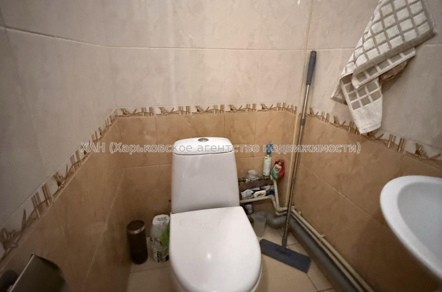 Продам квартиру, Юбилейный просп. , 61В , 3  ком., 83 м², косметический ремонт 