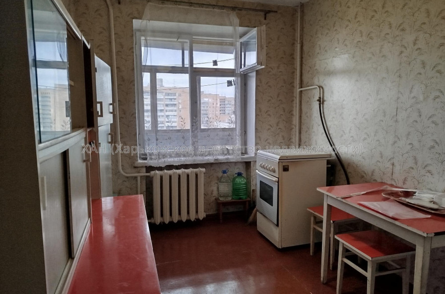 Здам квартиру, Аэрокосмический пр. , 2 кім., 67.90 м², советский ремонт 