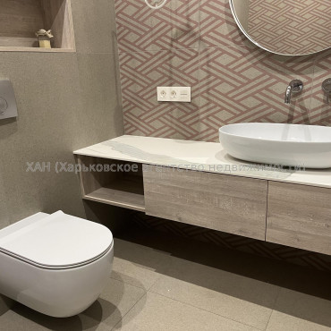 Продам квартиру, Клочковская ул. , 117 , 3 кім., 104.40 м², евроремонт 