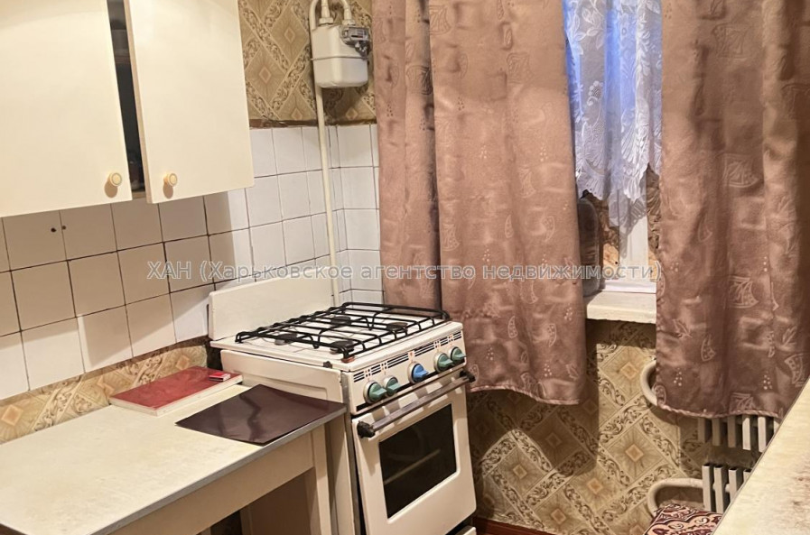 Продам квартиру, Тракторостроителей просп. , 92А , 2  ком., 44 м², советский ремонт 