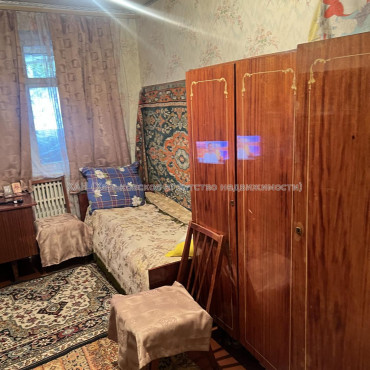 Продам квартиру, Тракторостроителей просп. , 92А , 2  ком., 44 м², советский ремонт 