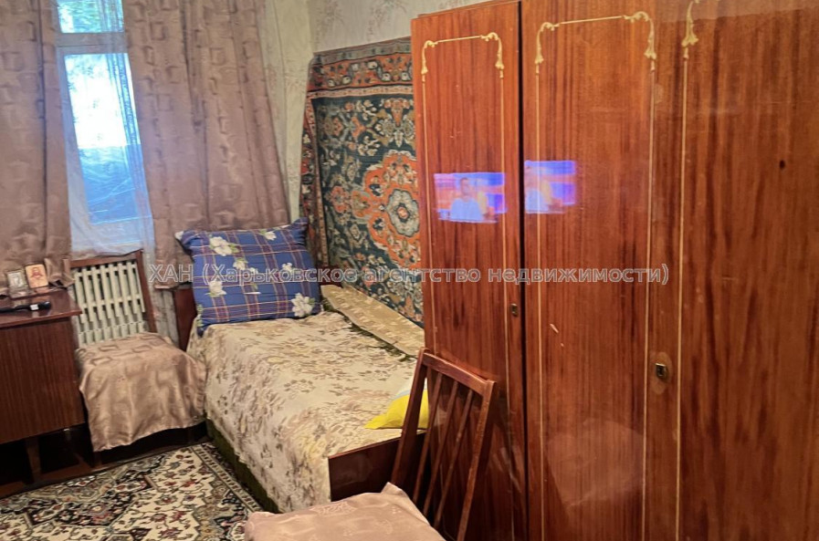 Продам квартиру, Тракторостроителей просп. , 92А , 2  ком., 44 м², советский ремонт 