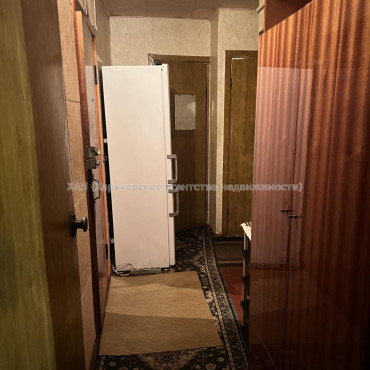 Продам квартиру, Тракторостроителей просп. , 92А , 2  ком., 44 м², советский ремонт 