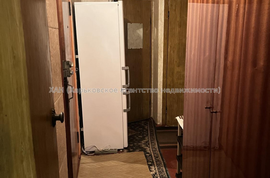 Продам квартиру, Тракторостроителей просп. , 92А , 2  ком., 44 м², советский ремонт 