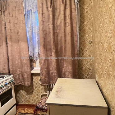 Продам квартиру, Тракторостроителей просп. , 92А , 2  ком., 44 м², советский ремонт 
