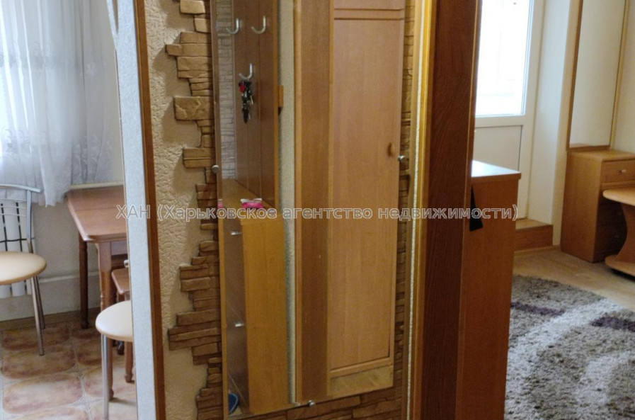 Продам квартиру, Людвига Свободы просп. , 24 , 1 кім., 27 м², капитальный ремонт 