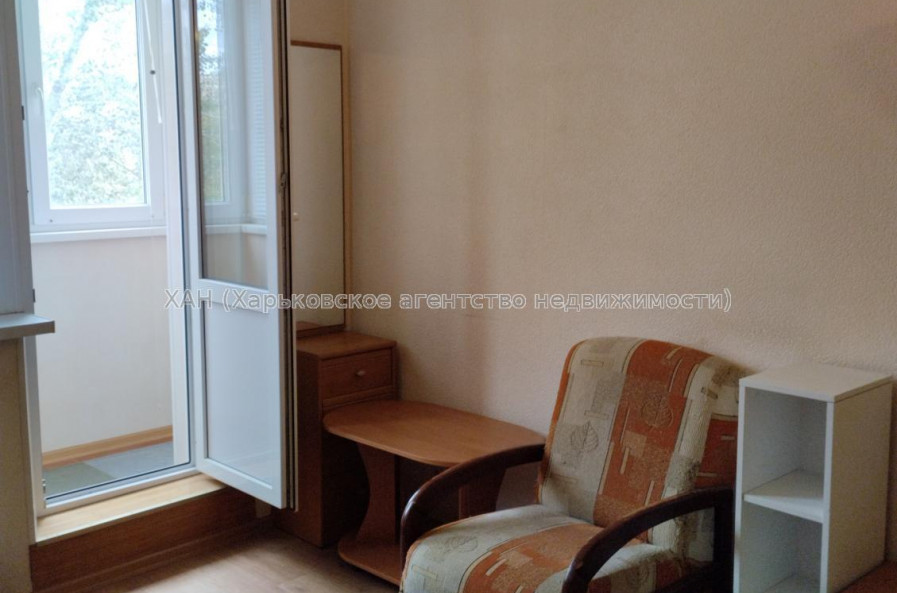 Продам квартиру, Людвига Свободы просп. , 24 , 1 кім., 27 м², капитальный ремонт 