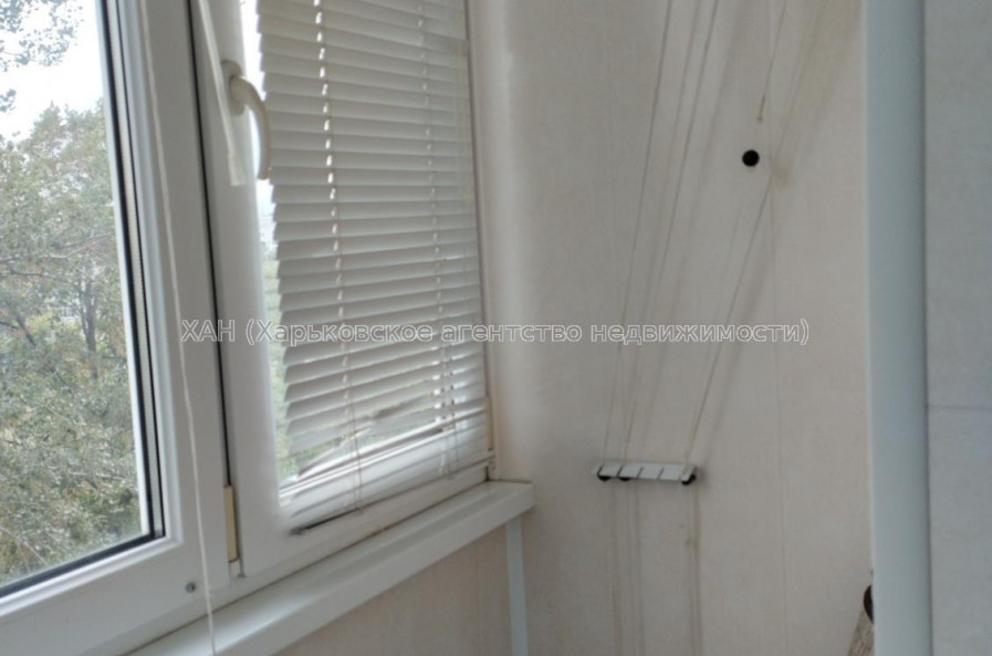 Продам квартиру, Людвига Свободы просп. , 24 , 1 кім., 27 м², капитальный ремонт 