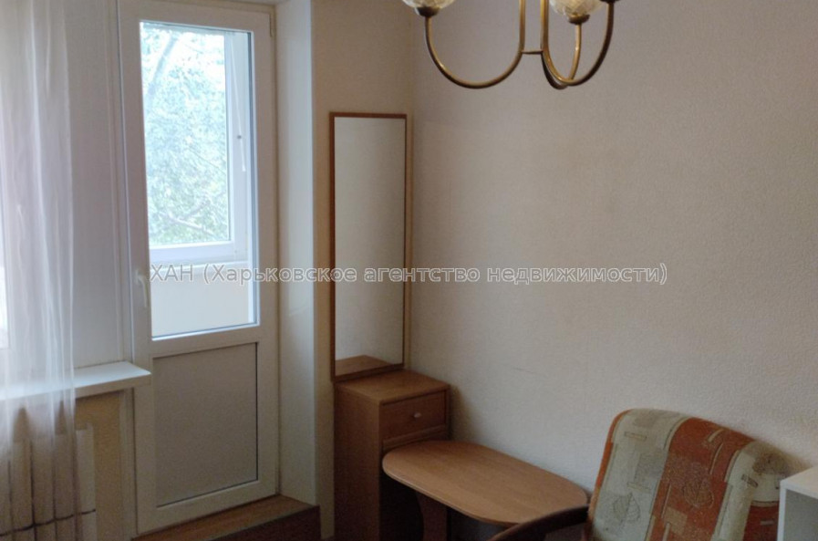 Продам квартиру, Людвига Свободы просп. , 24 , 1 кім., 27 м², капитальный ремонт 