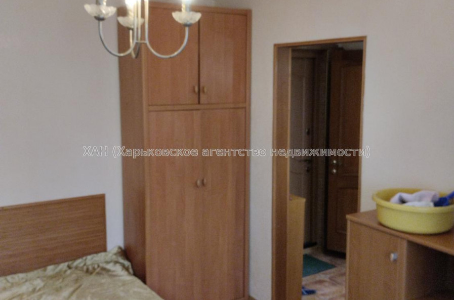 Продам квартиру, Людвига Свободы просп. , 24 , 1 кім., 27 м², капитальный ремонт 