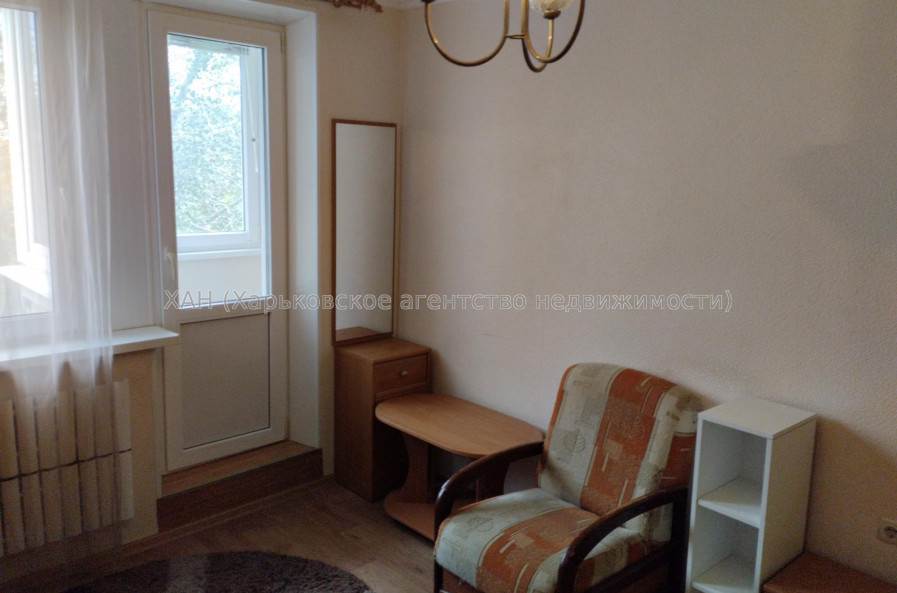 Продам квартиру, Людвига Свободы просп. , 24 , 1 кім., 27 м², капитальный ремонт 