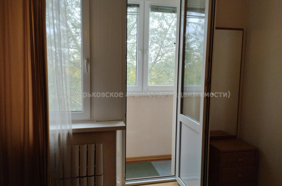 Продам квартиру, Людвига Свободы просп. , 24 , 1 кім., 27 м², капитальный ремонт 