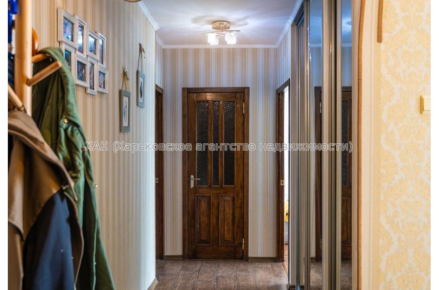Продам квартиру, Большая Кольцевая ул. , 3  ком., 65.40 м², евроремонт 