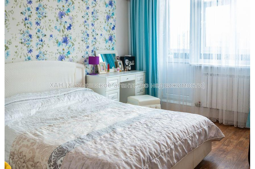 Продам квартиру, Большая Кольцевая ул. , 3  ком., 65.40 м², евроремонт 