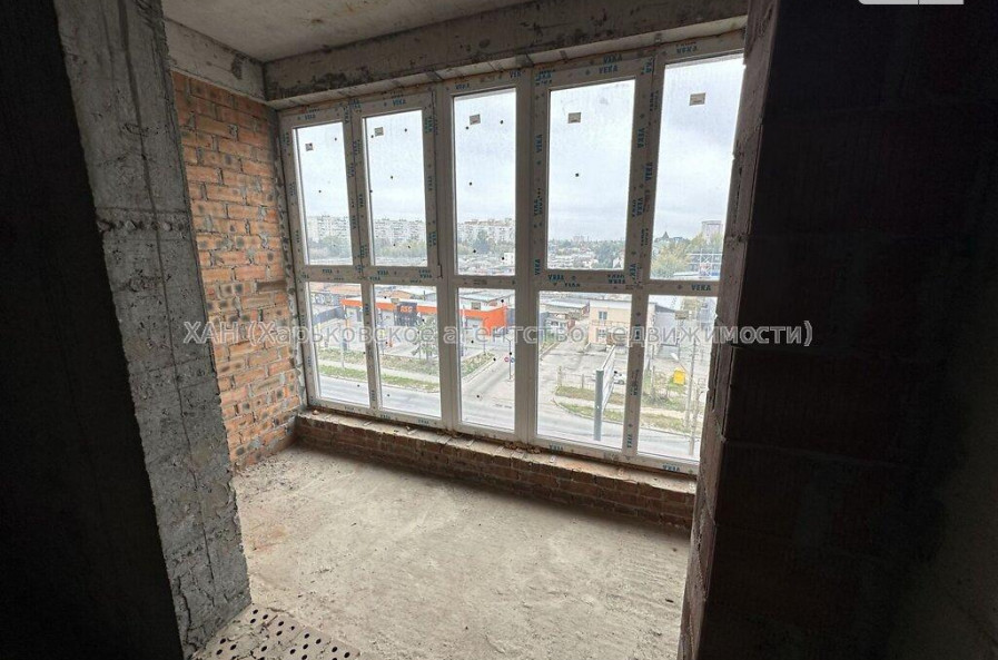 Продам квартиру, Валентиновская ул. , 1 кім., 45 м², без внутренних работ 