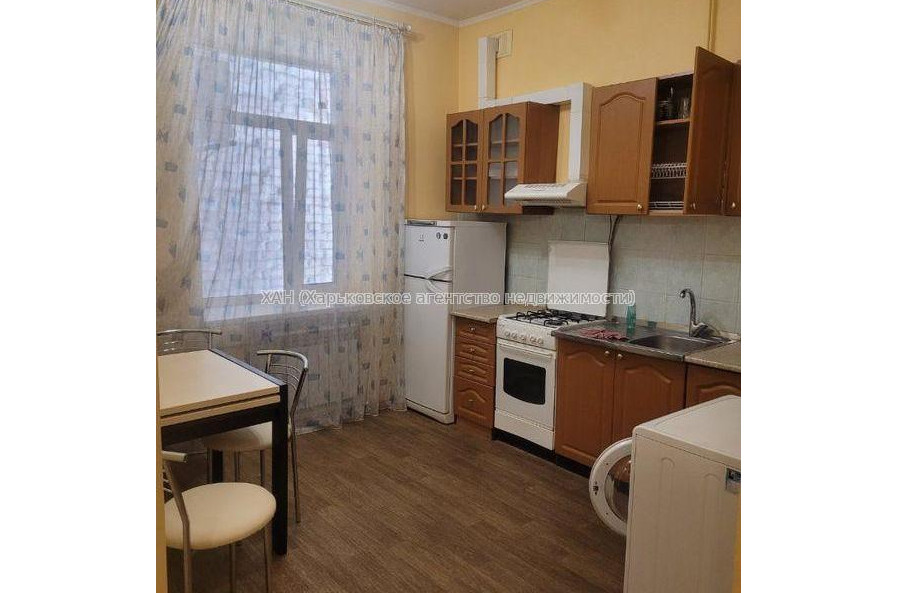 Продам квартиру, Григория Сковороды ул. , 2 кім., 50 м², евроремонт 