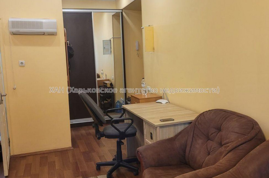 Продам квартиру, Григория Сковороды ул. , 2 кім., 50 м², евроремонт 