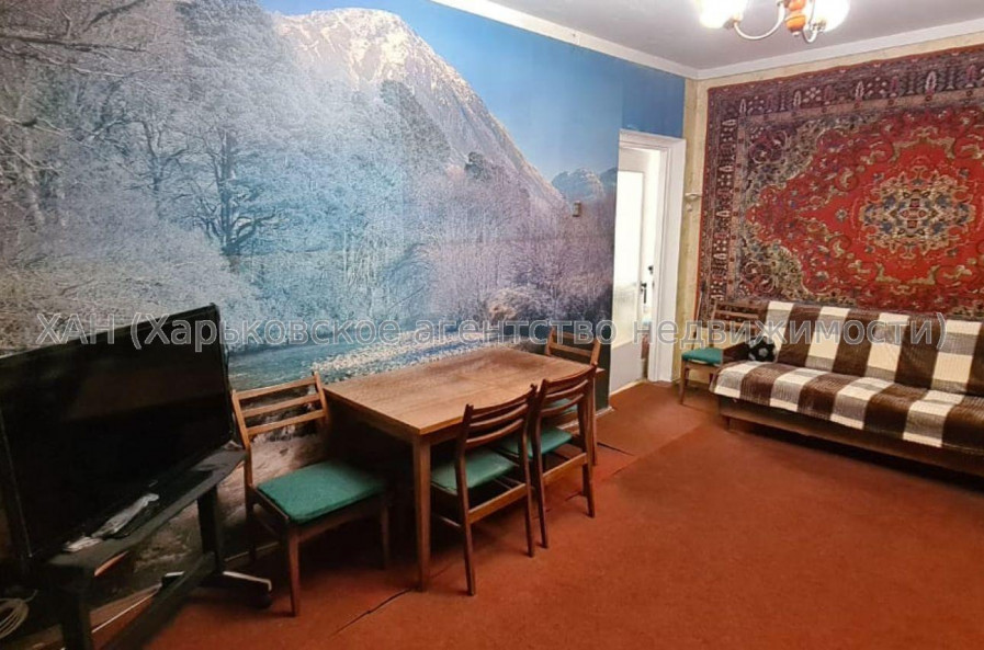 Продам квартиру, Бучмы ул. , 3  ком., 73 м², частичный ремонт 