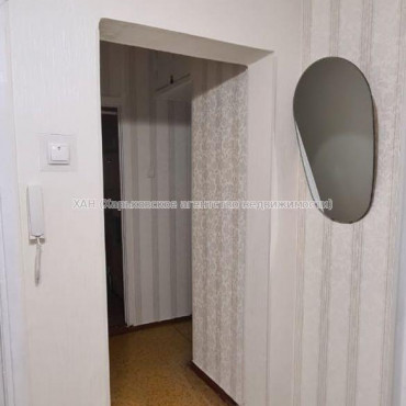 Продам квартиру, Бучмы ул. , 3 кім., 73 м², частичный ремонт 