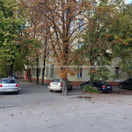 Продам квартиру, Большая Панасовская ул. , 1 кім., 18.60 м², косметический ремонт