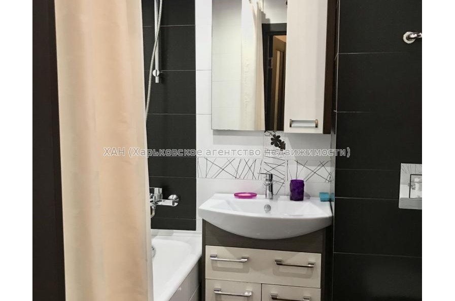 Сдам квартиру, Большая Панасовская ул. , 1  ком., 33 м², капитальный ремонт 
