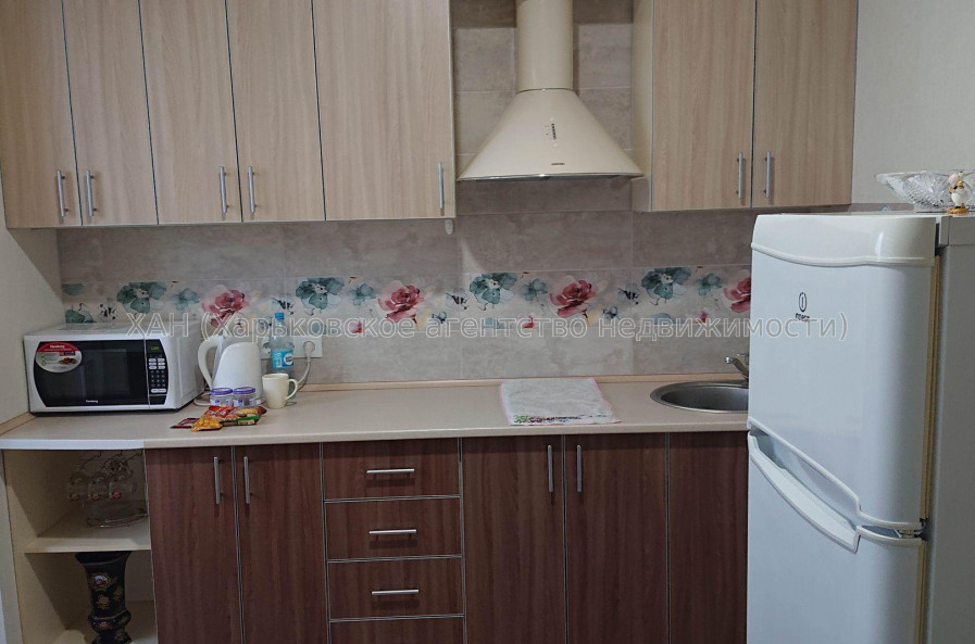 Сдам квартиру, Георгия Тарасенко ул. , 1  ком., 35 м², капитальный ремонт 